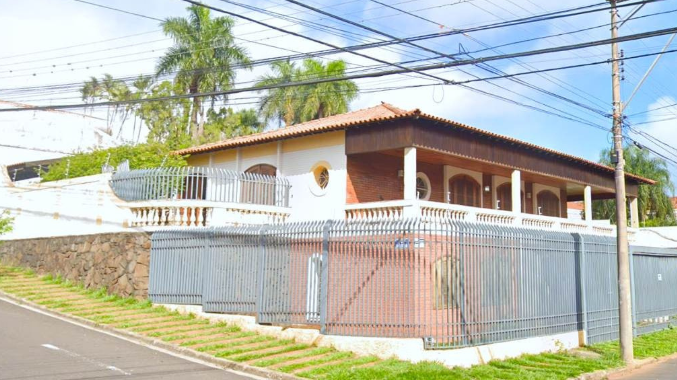 3ª vara cível da comarca de rondonópolis-mt - 01 imóvel residencial com área total de 726m², área construída de 373m² em marília-sp